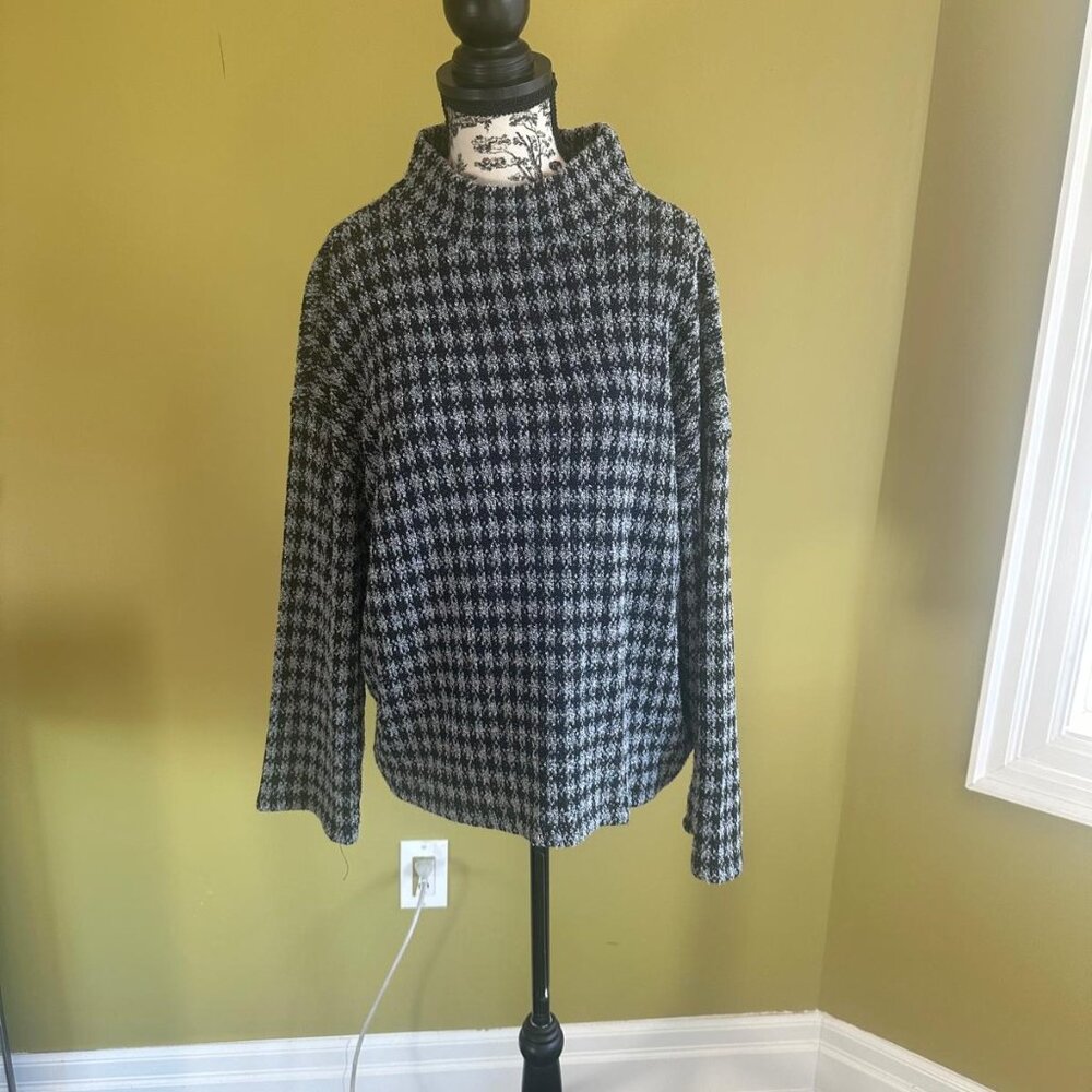 2/$20 Pull&Bear SM Gingham Boxy Mockneck PL